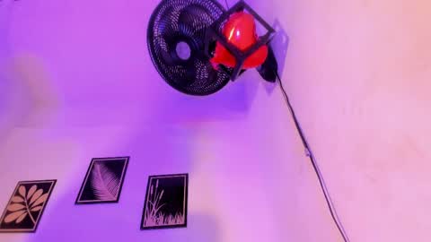 Snapshot of criss_zuri chatting on May 19, 11:49 am criss_zuri online show from May 19, 11:49 am