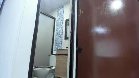 Snapshot of cristal_18xxx chatting on March 21, 12:32 pm Cristal online show from March 21, 12:32 pm