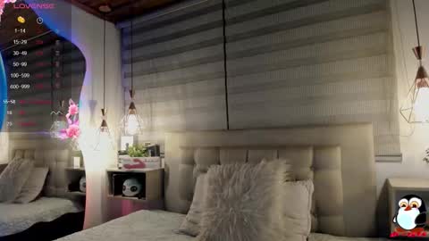 Snapshot of cristal__hot_1 chatting on January 12, 4:07 am Cristal online show from January 12, 4:07 am