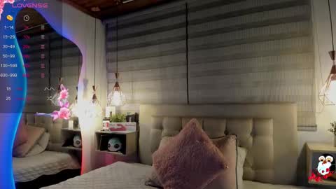 Snapshot of cristal__hot_1 chatting on February 1, 4:44 am Cristal online show from February 1, 4:44 am
