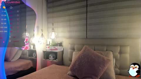 Snapshot of cristal__hot_1 chatting on March 8, 4:27 am Cristal online show from March 8, 4:27 am