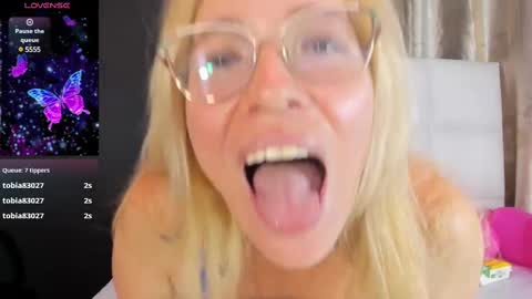 Cristal  online show from February 9, 7:52 pm