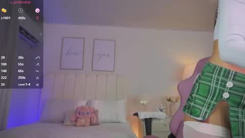 Cristal  online show from April 30, 12:06 am