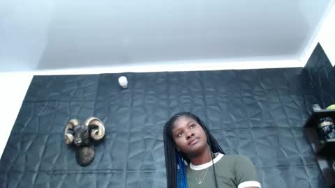 Hanna  online show from February 5, 4:59 am