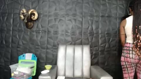 Hanna  online show from September 12, 9:31 am