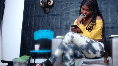 Hanna  online show from September 29, 9:36 am