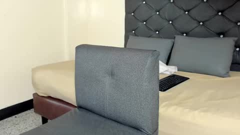 cristale69 online show from September 20, 3:29 am