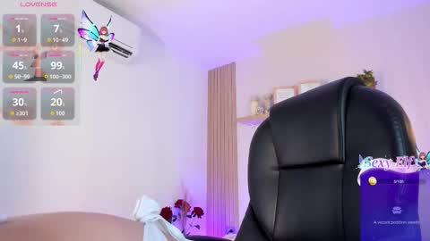 cristalfoxy_ online show from January 5, 7:28 pm