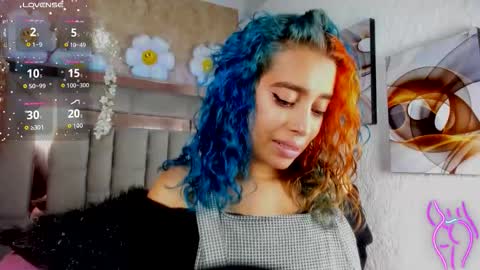   online show from November 25, 3:23 pm