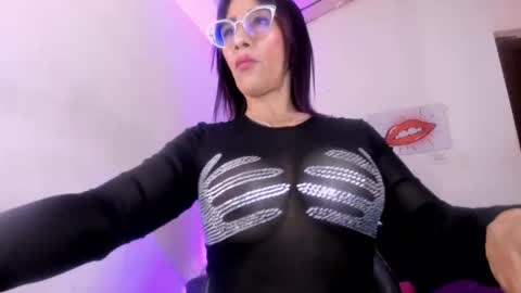 cristal miller online show from February 13, 3:30 pm