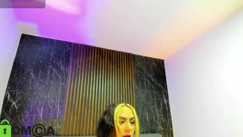 Snapshot of cristallsweett chatting on May 2, 7:41 pm cristal acosta online show from May 2, 7:41 pm