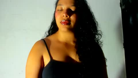 Snapshot of cristalsmith_tease14 chatting on June 6, 3:00 am cristal online show from June 6, 3:00 am