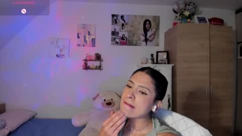 Snapshot of cristamunez chatting on July 14, 4:06 am veronika online show from July 14, 4:06 am
