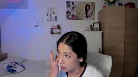 Snapshot of cristamunez chatting on July 20, 3:54 am veronika online show from July 20, 3:54 am