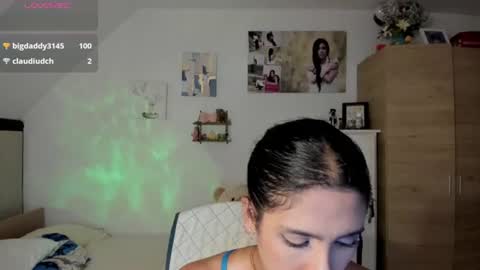 Snapshot of cristamunez chatting on July 28, 4:30 am veronika online show from July 28, 4:30 am
