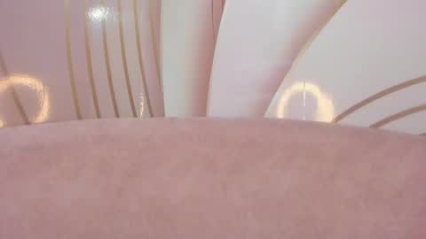  Independent Model online show from January 19, 9:01 am