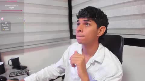 Snapshot of cristhian_slytherin chatting on September 13, 5:07 am cristhian online show from September 13, 5:07 am