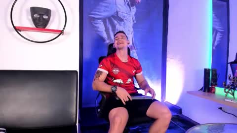 Snapshot of cristhian_wolf1 chatting on June 3, 5:54 am CRIS online show from June 3, 5:54 am