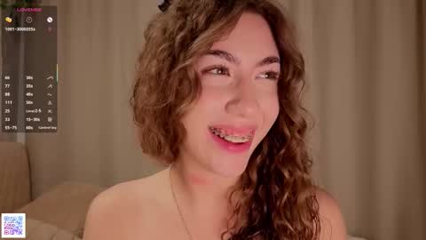 Snapshot of cristiagresto chatting on December 14, 4:29 am Emma Gift for each subscriber of the fan club online show from December 14, 4:29 am