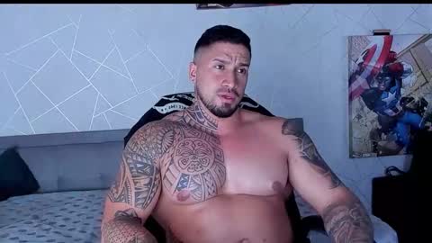 Snapshot of cristian_walker chatting on June 8, 11:05 pm cristian walker online show from June 8, 11:05 pm