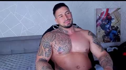Snapshot of cristian_walker chatting on June 11, 10:02 am cristian walker online show from June 11, 10:02 am