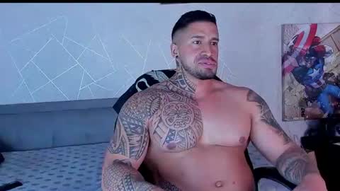 Snapshot of cristian_walker chatting on June 22, 11:18 am cristian walker online show from June 22, 11:18 am