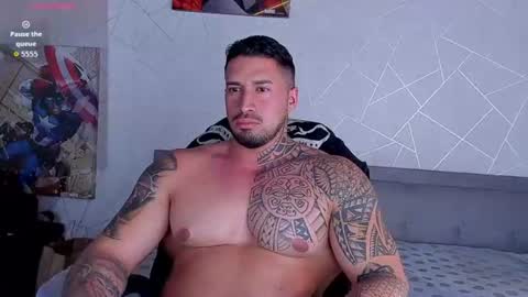 Snapshot of cristian_walker chatting on June 25, 2:43 pm cristian walker online show from June 25, 2:43 pm