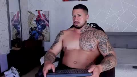 Snapshot of cristian_walker chatting on July 23, 10:35 am cristian walker online show from July 23, 10:35 am