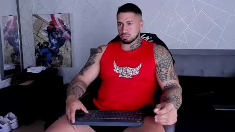 Snapshot of cristian_walker chatting on July 27, 11:06 am cristian walker online show from July 27, 11:06 am
