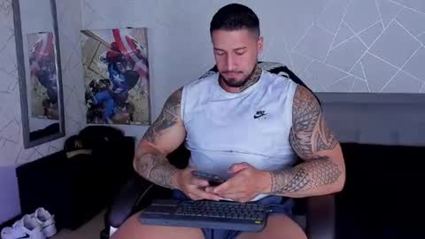 Snapshot of cristian_walker chatting on July 31, 10:14 am cristian walker online show from July 31, 10:14 am