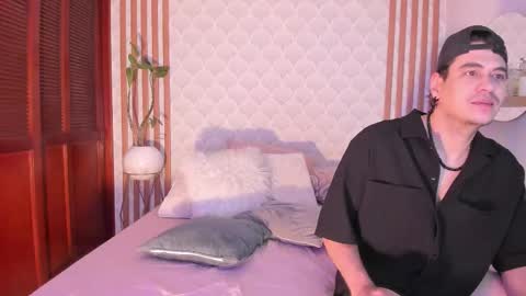 Cris  Pame online show from October 26, 9:37 am