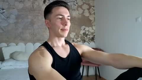 CristianoHailey online show from April 7, 6:19 pm