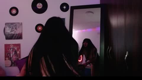 Snapshot of cristin_moon chatting on June 23, 4:27 pm Christina online show from June 23, 4:27 pm