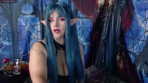 Snapshot of cristina_blue21 chatting on June 18, 11:14 am Cristina online show from June 18, 11:14 am