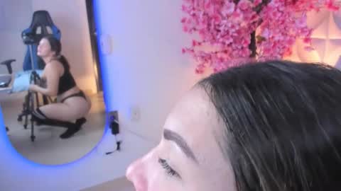 C R I S T I N A online show from October 8, 12:25 pm