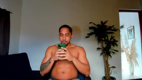 Snapshot of cristobal12cock chatting on June 28, 12:33 pm Cristian online show from June 28, 12:33 pm