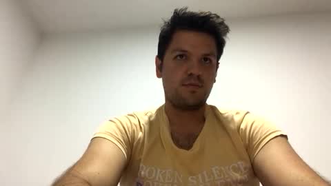 Snapshot of cristopher3042 chatting on December 15, 2:19 am cristopher3042 online show from December 15, 2:19 am