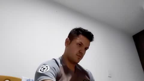 Snapshot of cristopher3042 chatting on January 3, 2:32 am cristopher3042 online show from January 3, 2:32 am