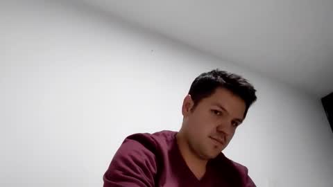 Snapshot of cristopher3042 chatting on January 29, 1:37 am cristopher3042 online show from January 29, 1:37 am