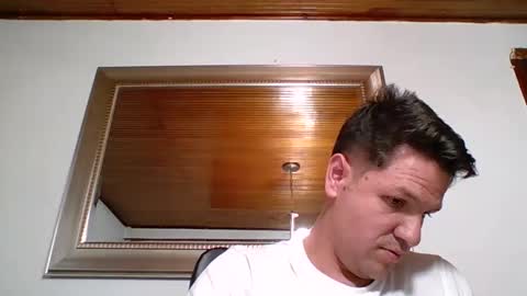 Snapshot of cristopher3042 chatting on September 23, 10:35 pm cristopher3042 online show from September 23, 10:35 pm