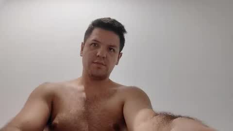 Snapshot of cristopher3042 chatting on October 23, 12:43 am cristopher3042 online show from October 23, 12:43 am