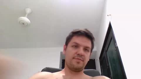 Snapshot of cristopher3042 chatting on November 7, 2:55 am cristopher3042 online show from November 7, 2:55 am