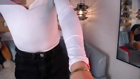 Snapshot of cristopher_wild chatting on May 12, 9:01 pm Cristopher online show from May 12, 9:01 pm