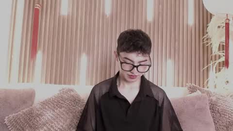 Snapshot of cristopher_wild chatting on June 1, 8:32 pm Cristopher online show from June 1, 8:32 pm