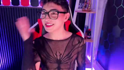 Snapshot of cristopher_wild chatting on June 3, 9:53 pm Cristopher online show from June 3, 9:53 pm