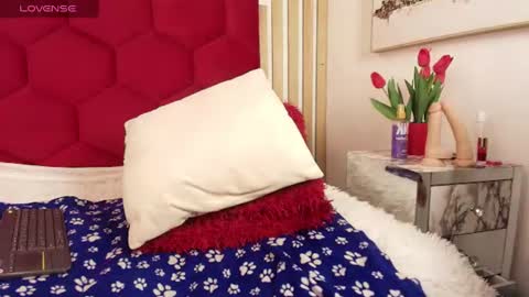 Snapshot of cristopher_wild chatting on June 15, 8:44 pm Cristopher online show from June 15, 8:44 pm