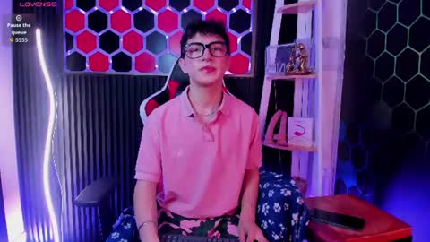 Snapshot of cristopher_wild chatting on June 27, 8:36 pm Cristopher online show from June 27, 8:36 pm
