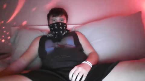 crisx3585 online show from March 15, 11:44 pm