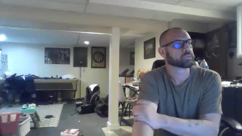 Snapshot of crm400 chatting on May 21, 2:07 am billybasement online show from May 21, 2:07 am