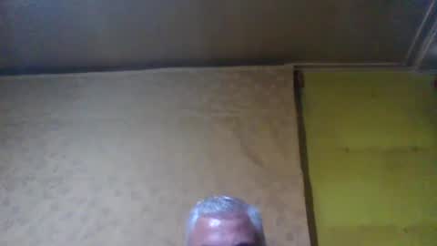 crmperez online show from December 17, 3:06 am